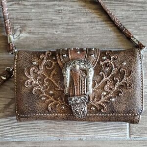 Western Country Floral Buckle Crossbody Trifold Wallet
